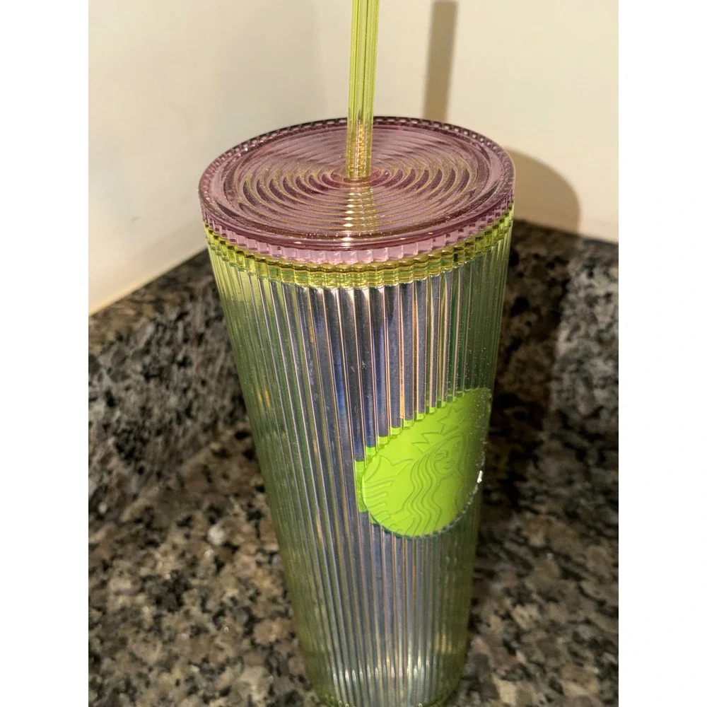 Starbucks 24oz Venti Lime Green Iridescent Pleated Cold Cup Tumbler‎ Purple Lid
